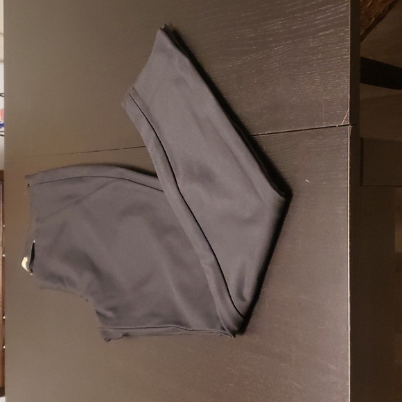 RW&CO Slim Leg Pant - Picture 7 of 8